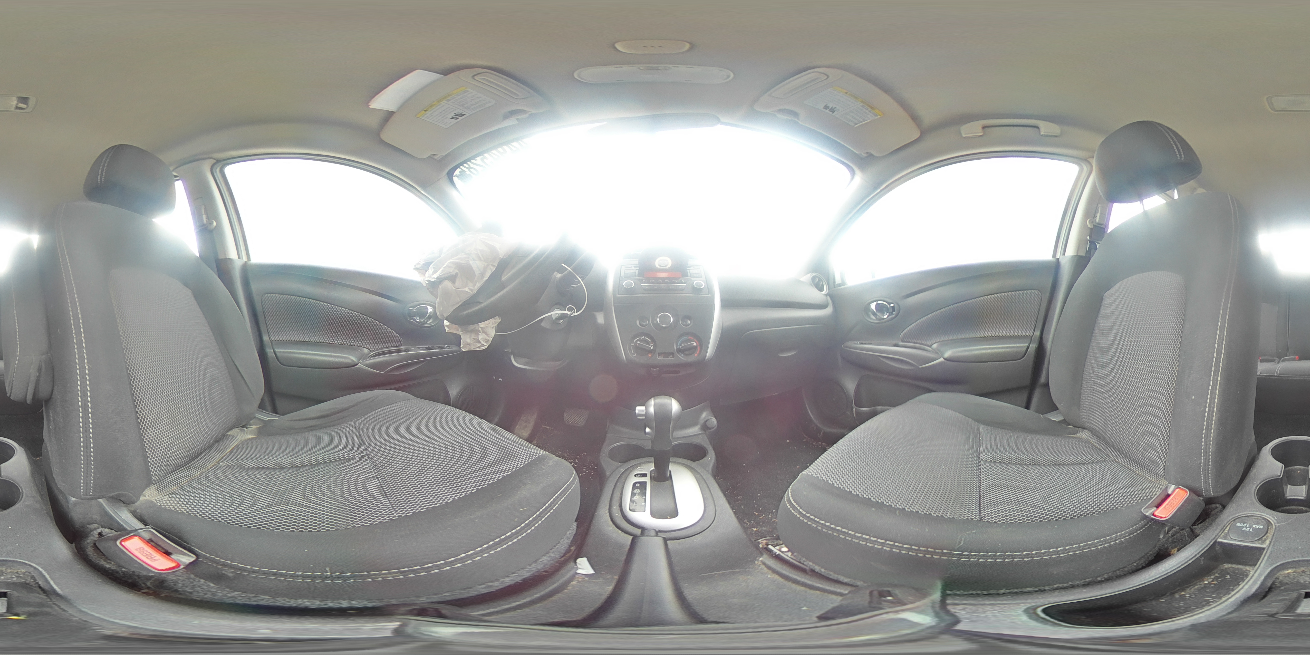 2017 Nissan Versa - Image 12