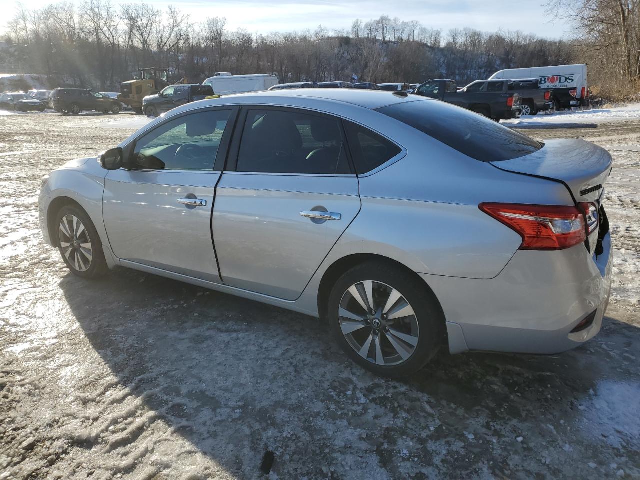 2016 Nissan Sentra - Image 2