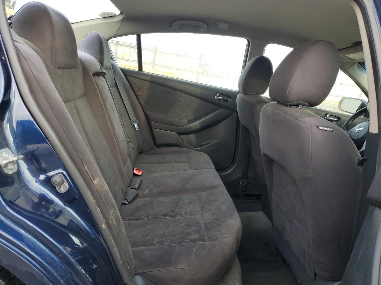 2012 Nissan Altima - Image 10