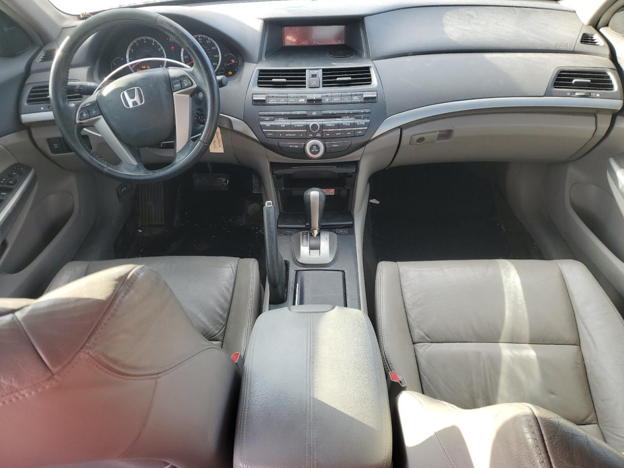 2009 Honda Accord - Image 8
