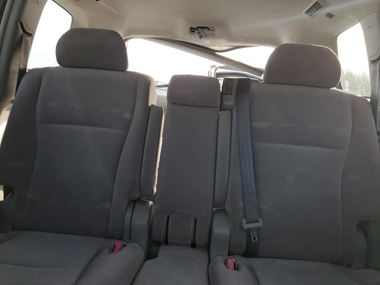 2009 Toyota Highlander - Image 10
