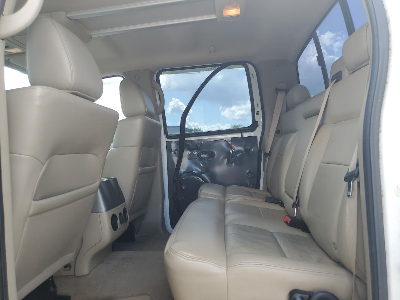 2005 Ford F-150 - Image 10