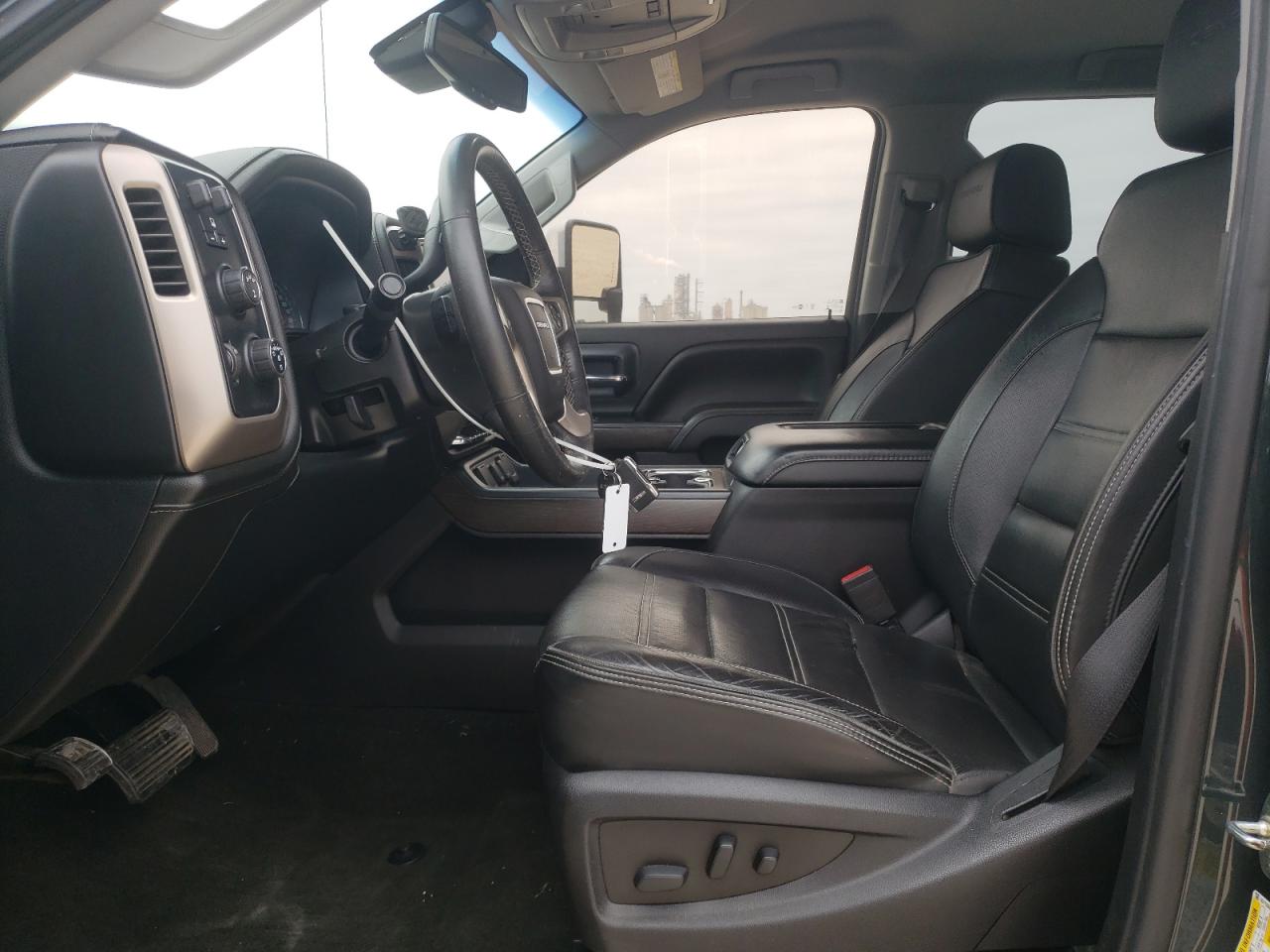 2017 GMC Sierra - Image 7
