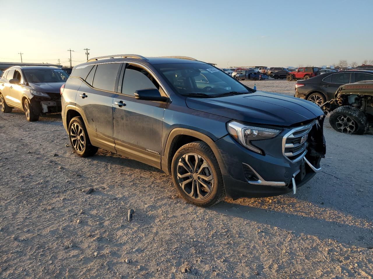 2021 GMC Terrain - Image 4
