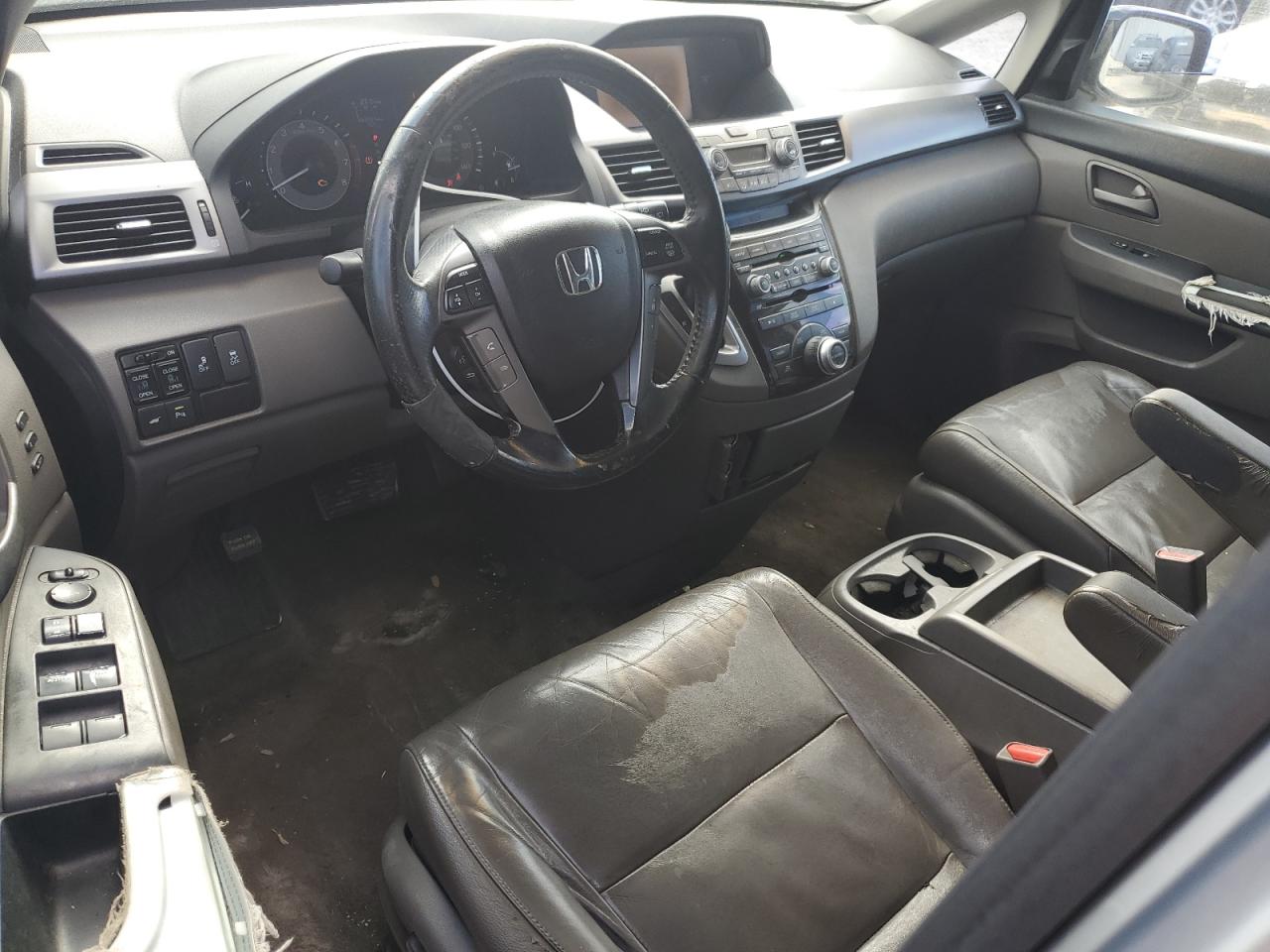 2011 Honda Odyssey - Image 8
