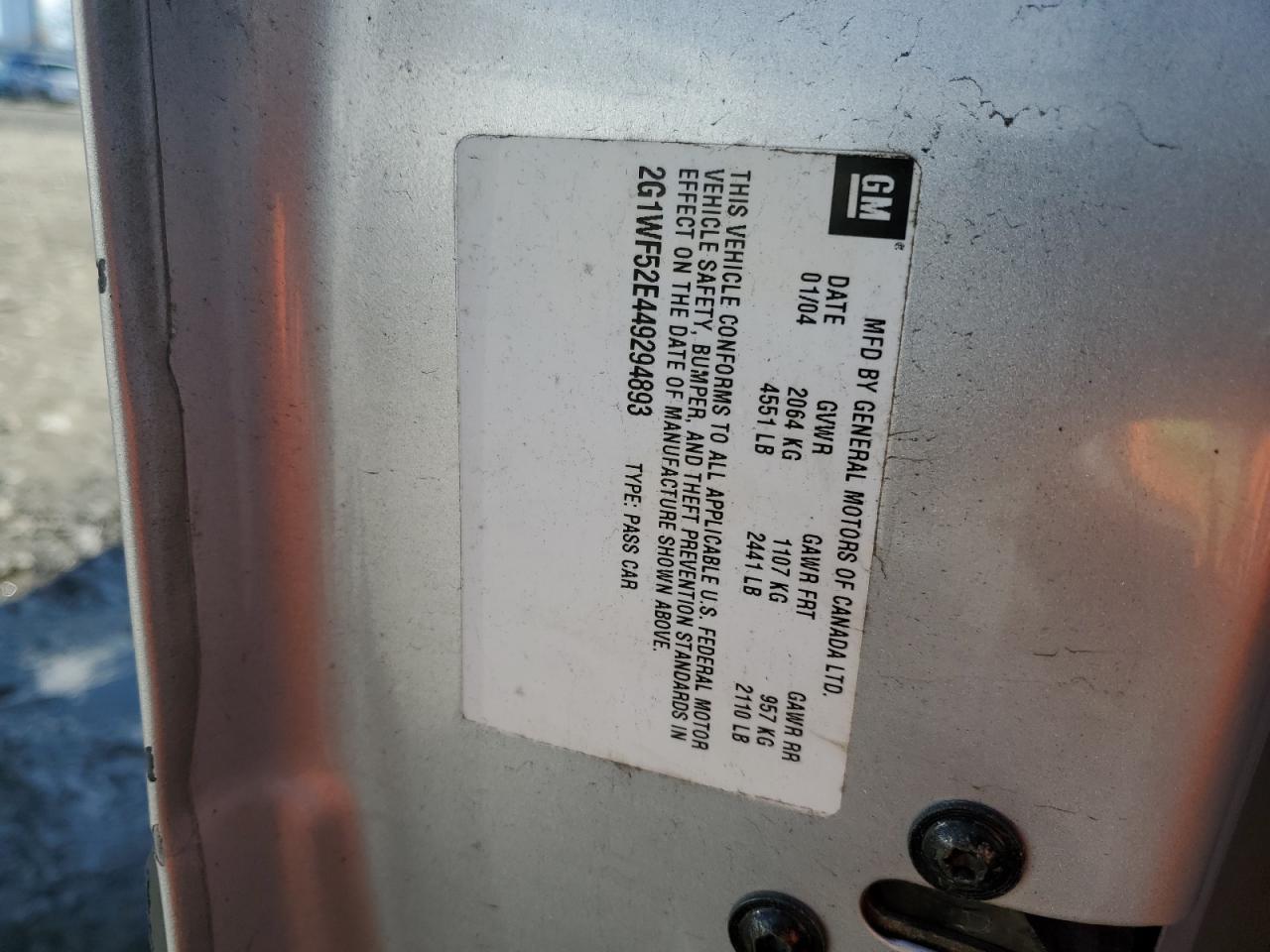 2004 Chevrolet Impala - Image 12