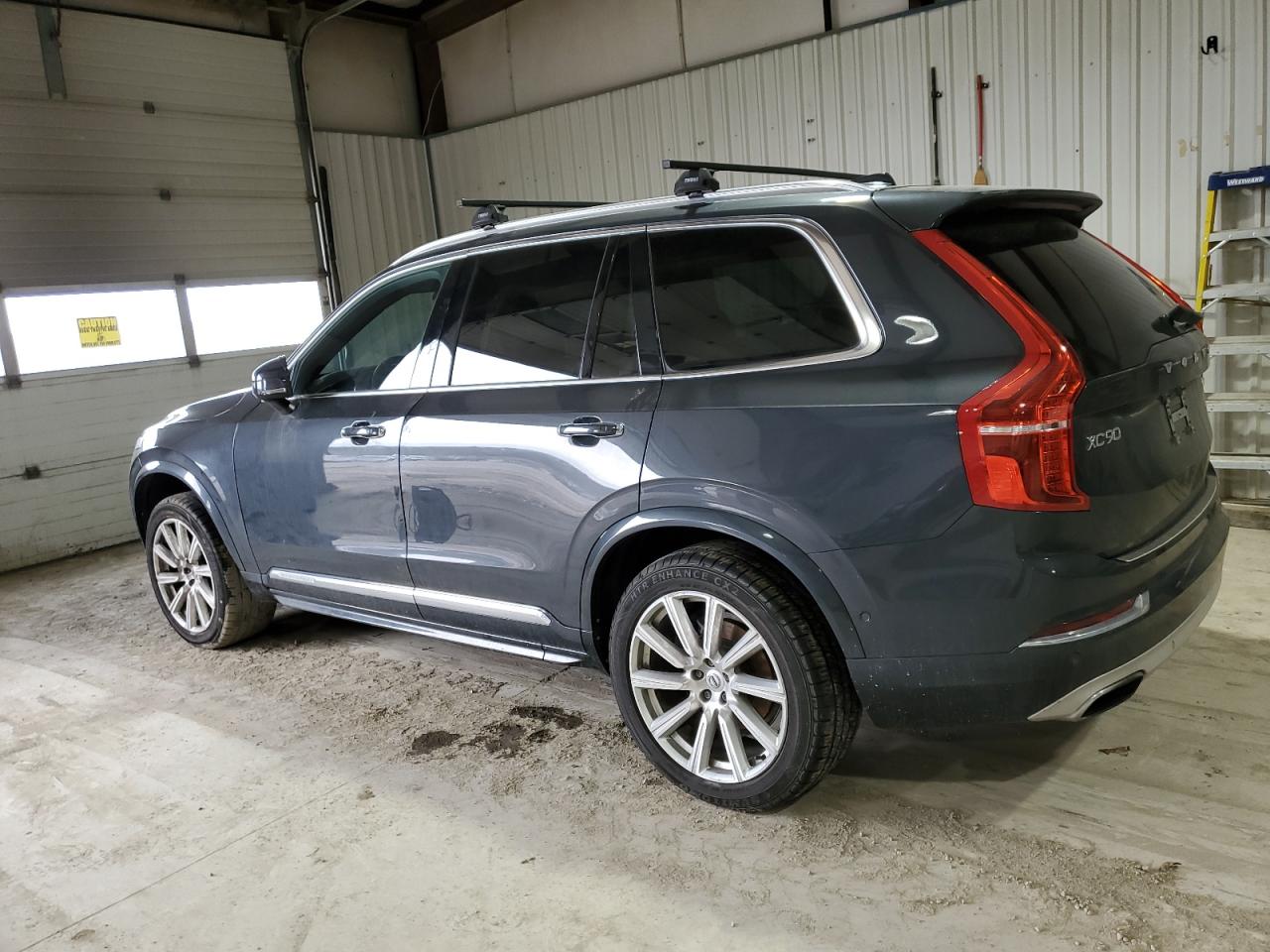 2017 Volvo XC90 - Image 2