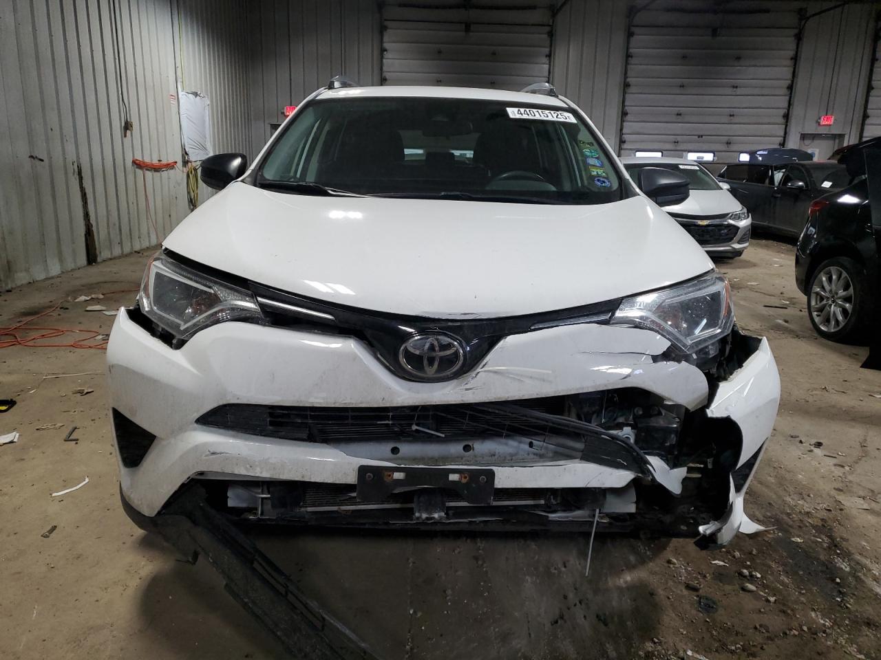 2017 Toyota RAV 4 - Image 5