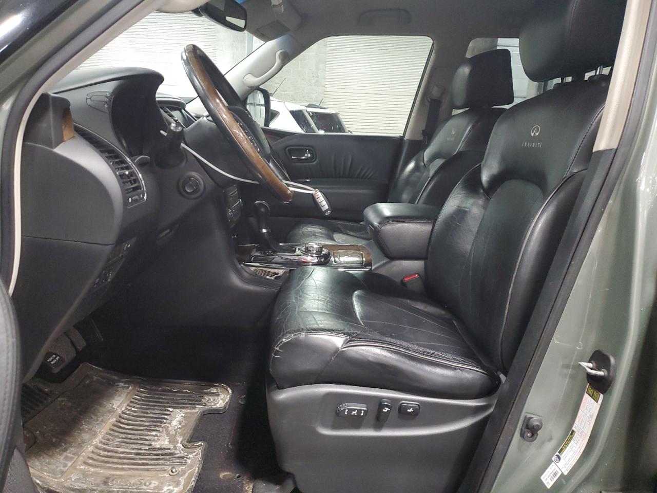 2011 Infiniti QX56 - Image 7