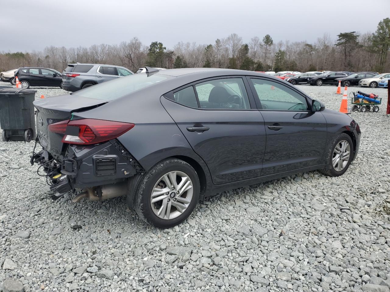 2020 Hyundai Elantra - Image 3