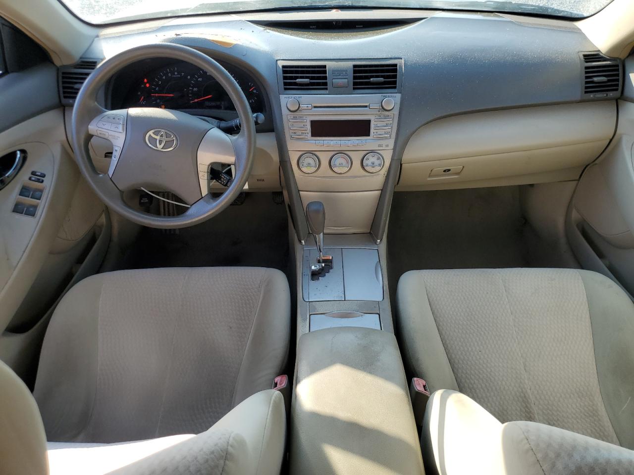 2010 Toyota Camry - Image 8