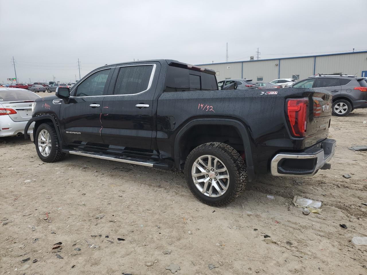 2021 GMC Sierra - Image 2