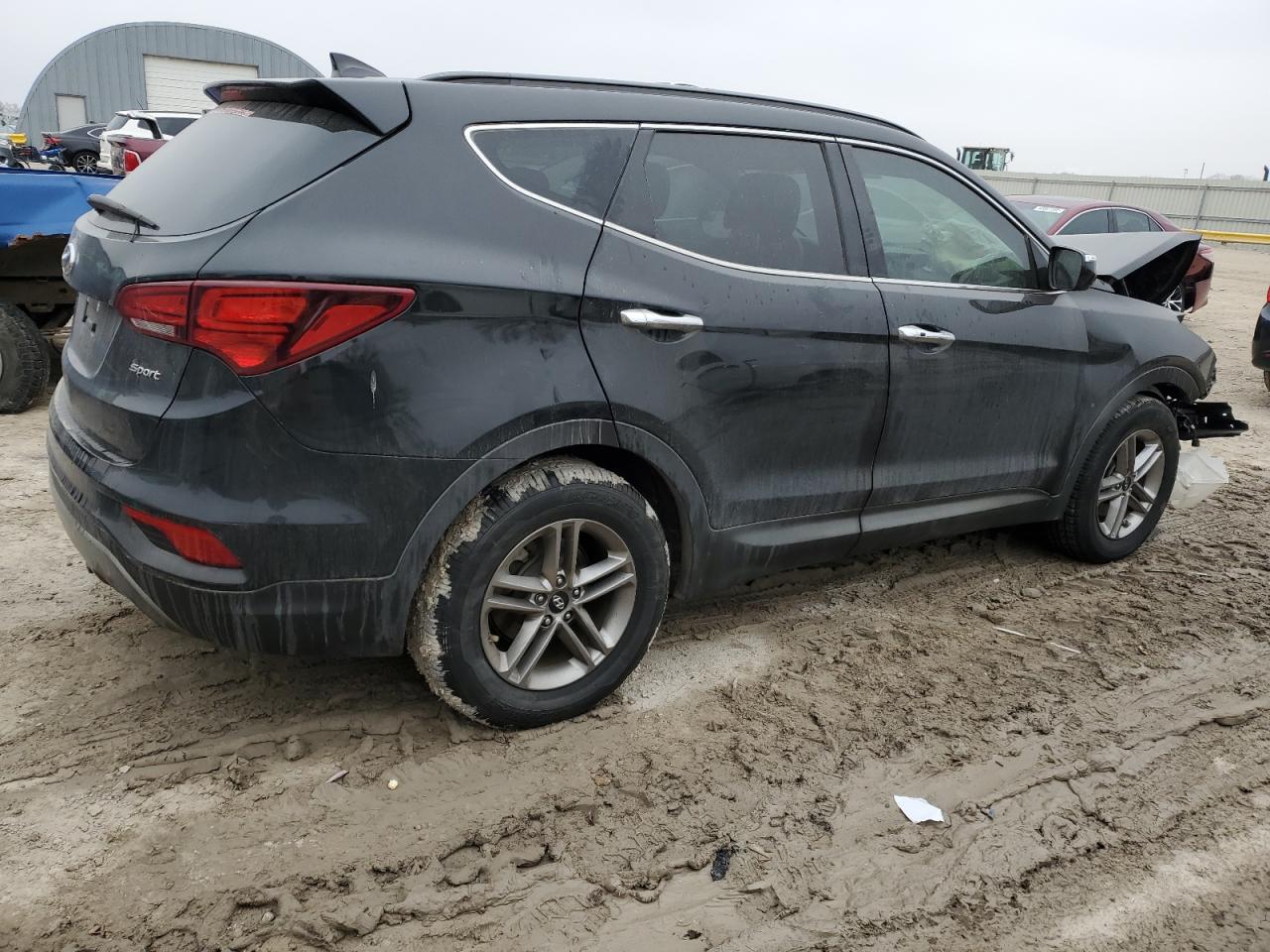 2018 Hyundai Santa Fe - Image 3