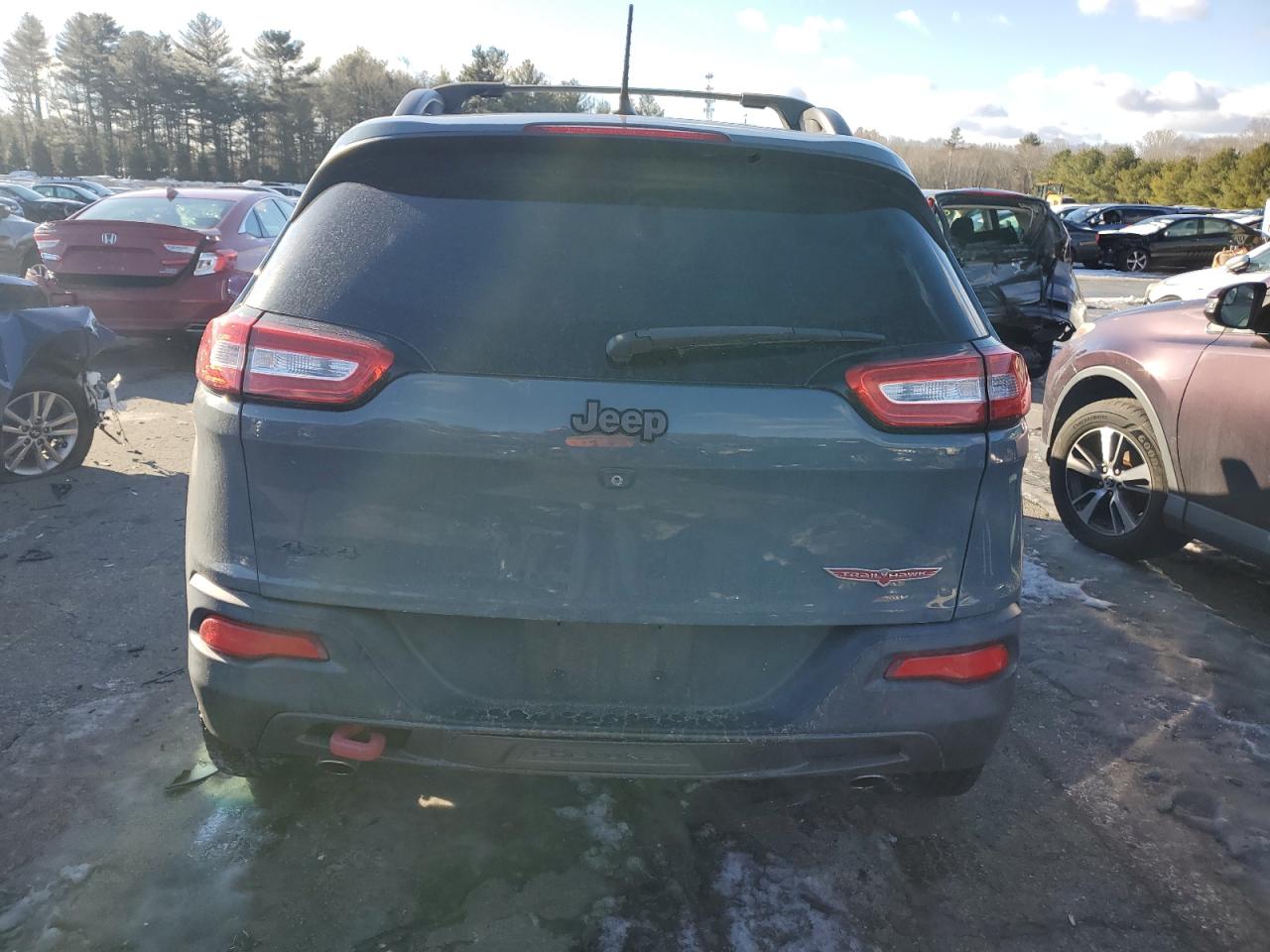 2015 Jeep Cherokee - Image 6