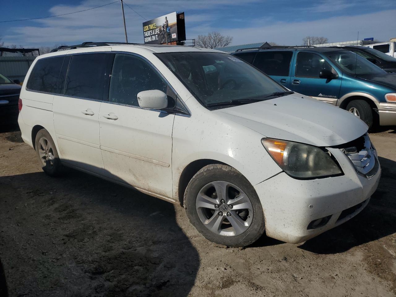 2010 Honda Odyssey - Image 4