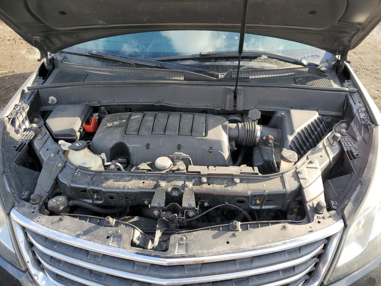 2014 Chevrolet Traverse - Image 12