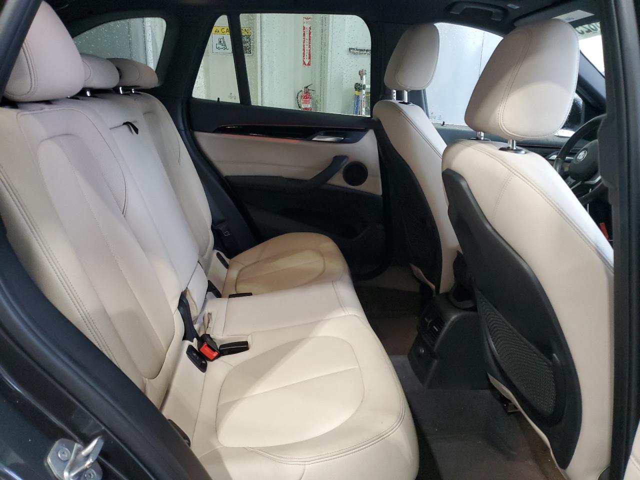 2017 BMW X1 - Image 12