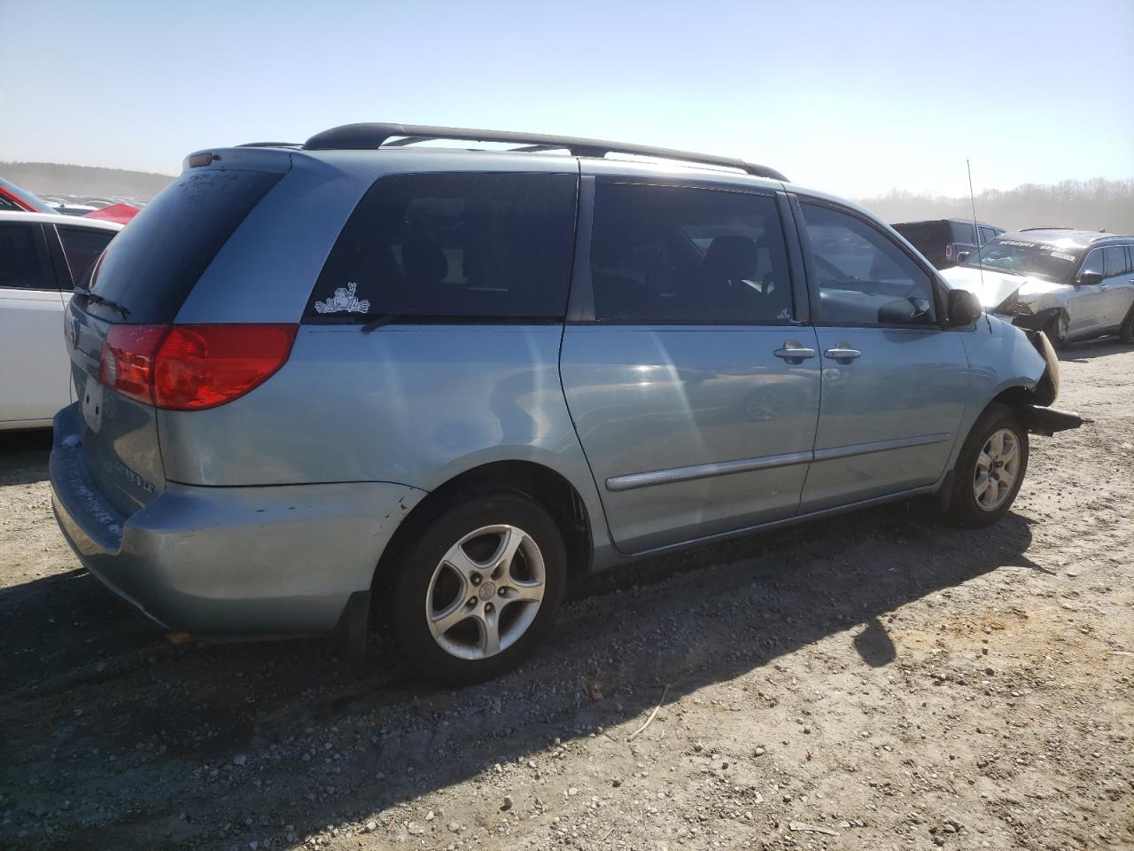 2007 Toyota Sienna - Image 3