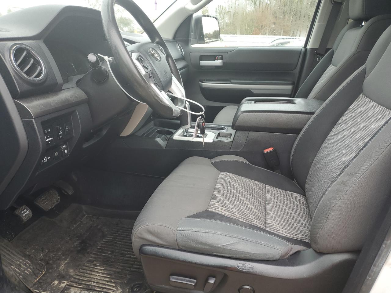 2019 Toyota Tundra - Image 7