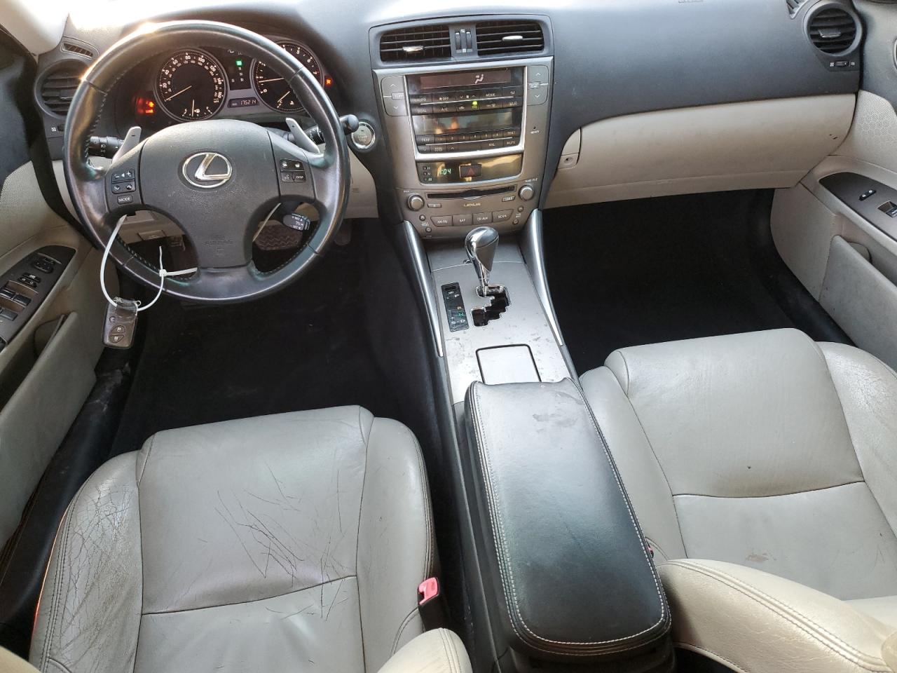 2010 Lexus IS - Image 8