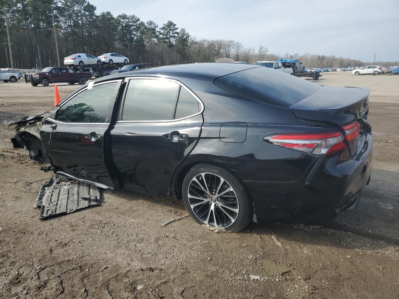2018 Toyota Camry - Image 2