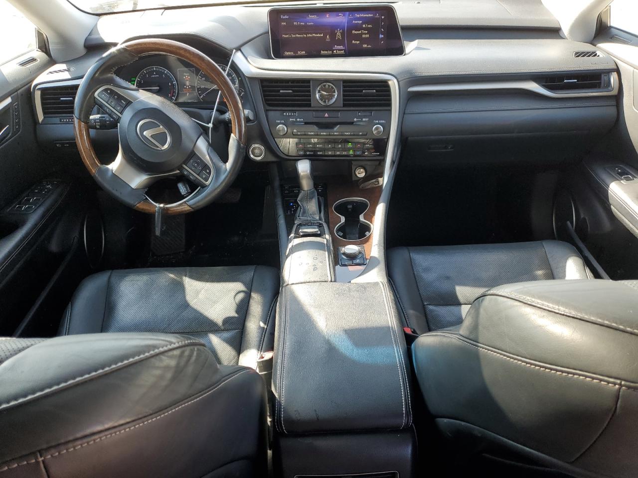 2016 Lexus RX - Image 8