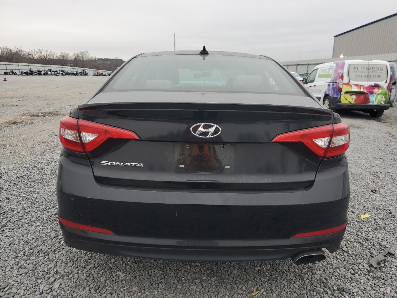 2017 Hyundai Sonata - Image 6