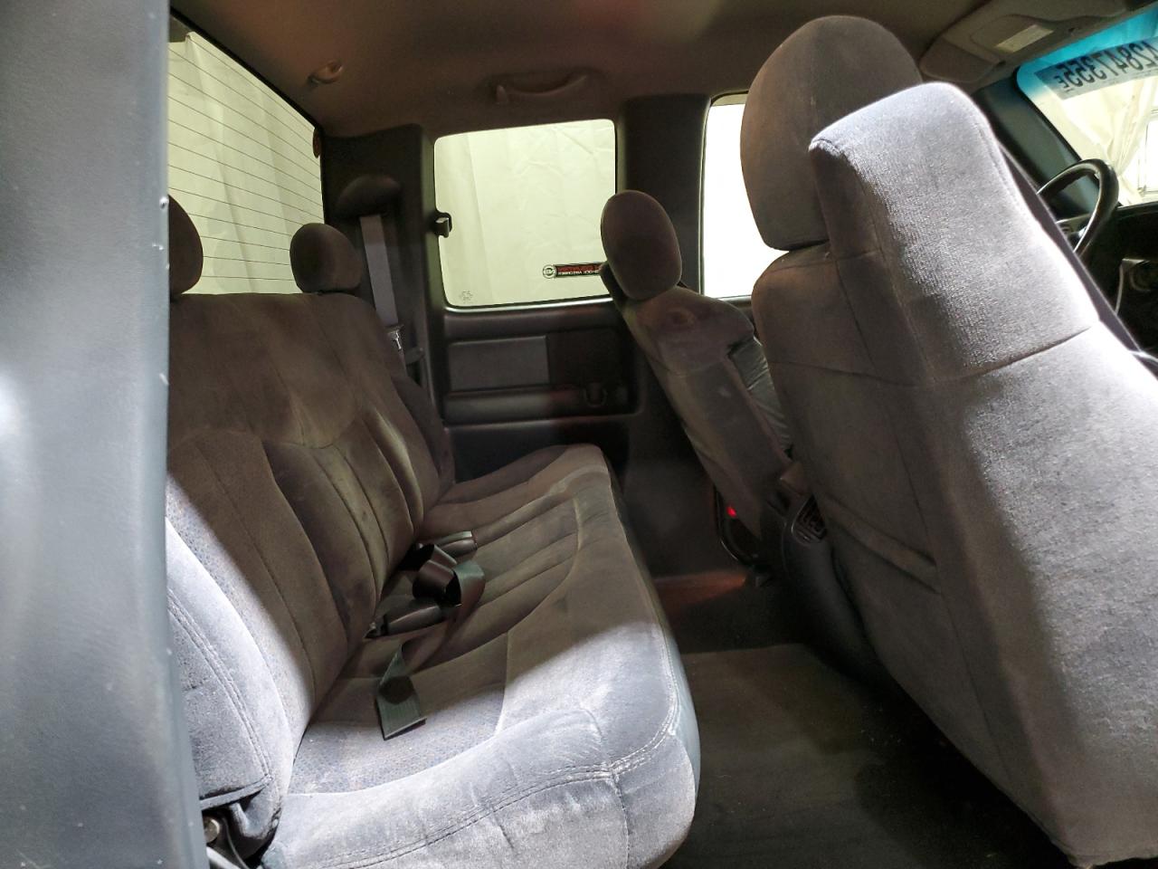 2000 Chevrolet Silverado - Image 10