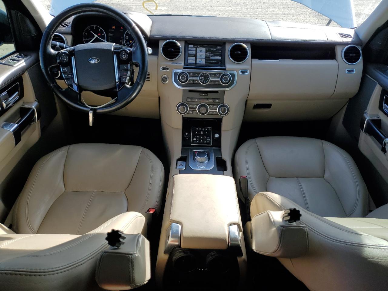 2015 Land Rover LR4 - Image 8