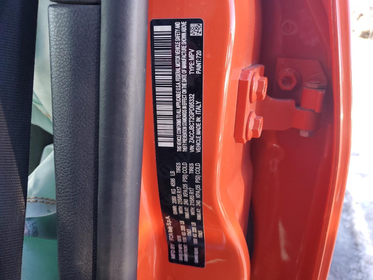 2016 Jeep Renegade - Image 12