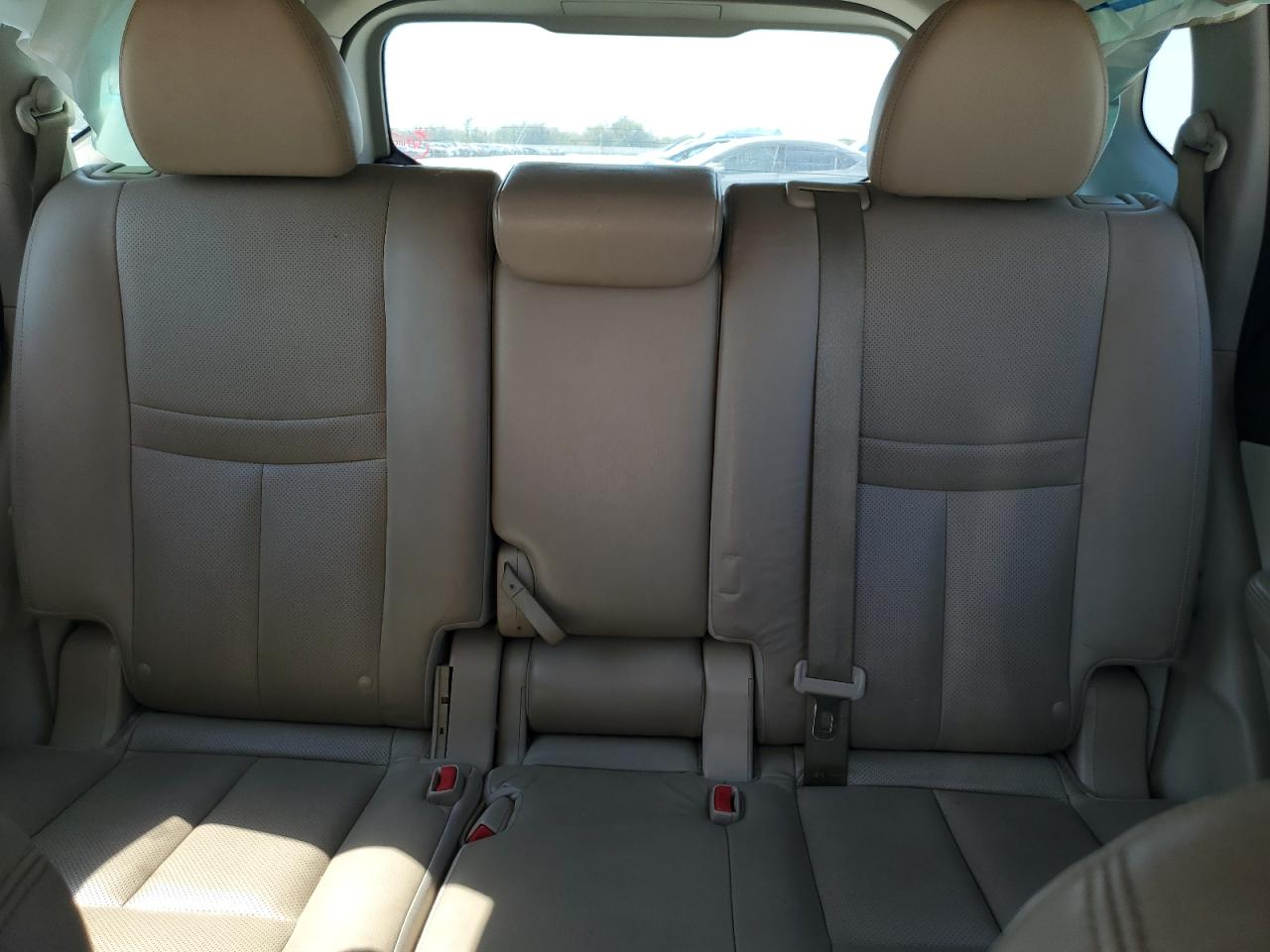 2015 Nissan Rogue - Image 10