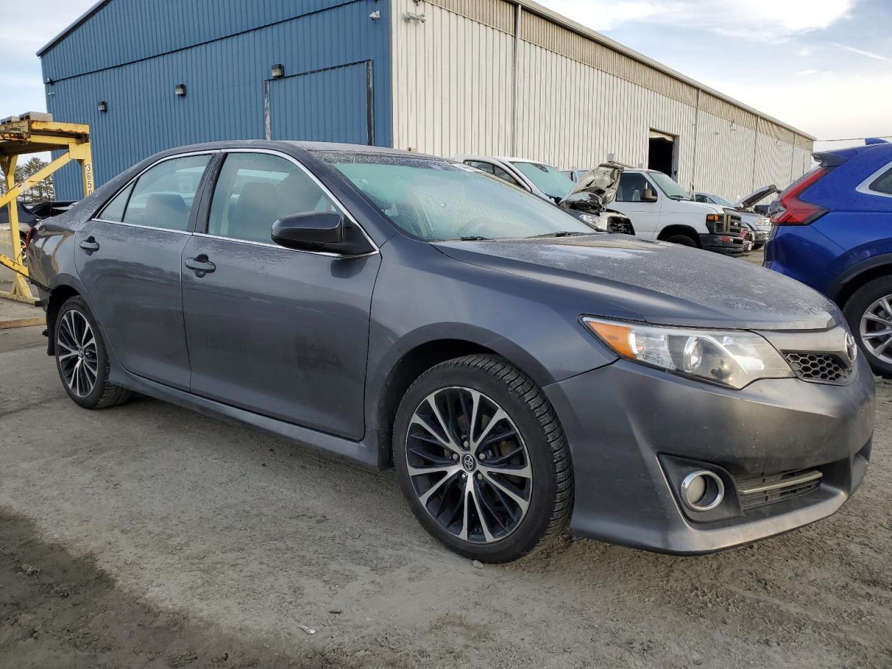 2014 Toyota Camry - Image 4