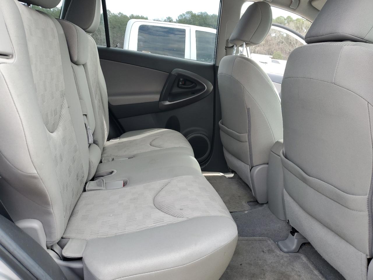 2012 Toyota RAV 4 - Image 11