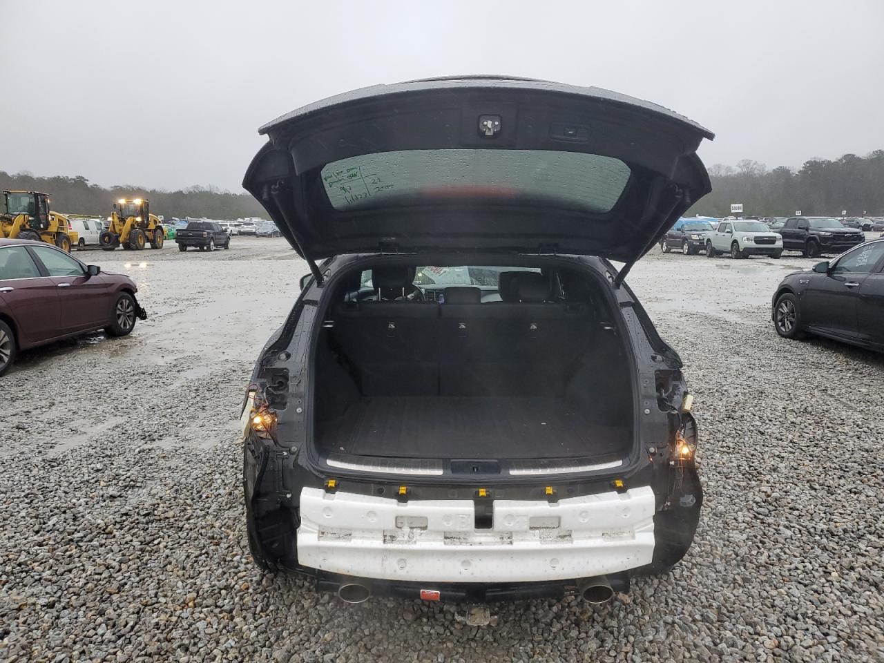 2017 Infiniti QX70 - Image 6