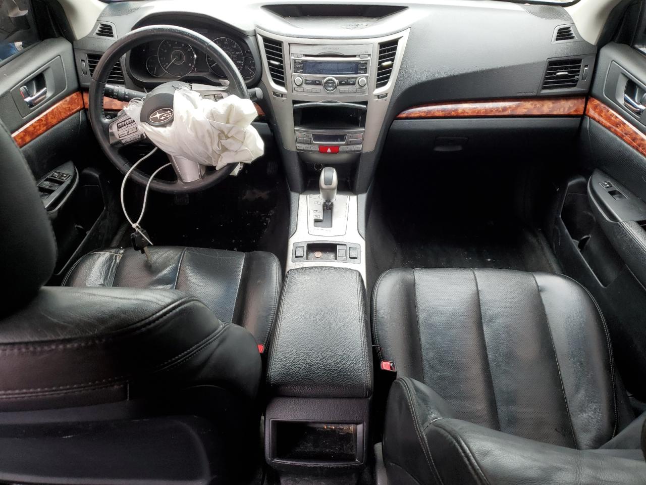 2011 Subaru Outback - Image 8