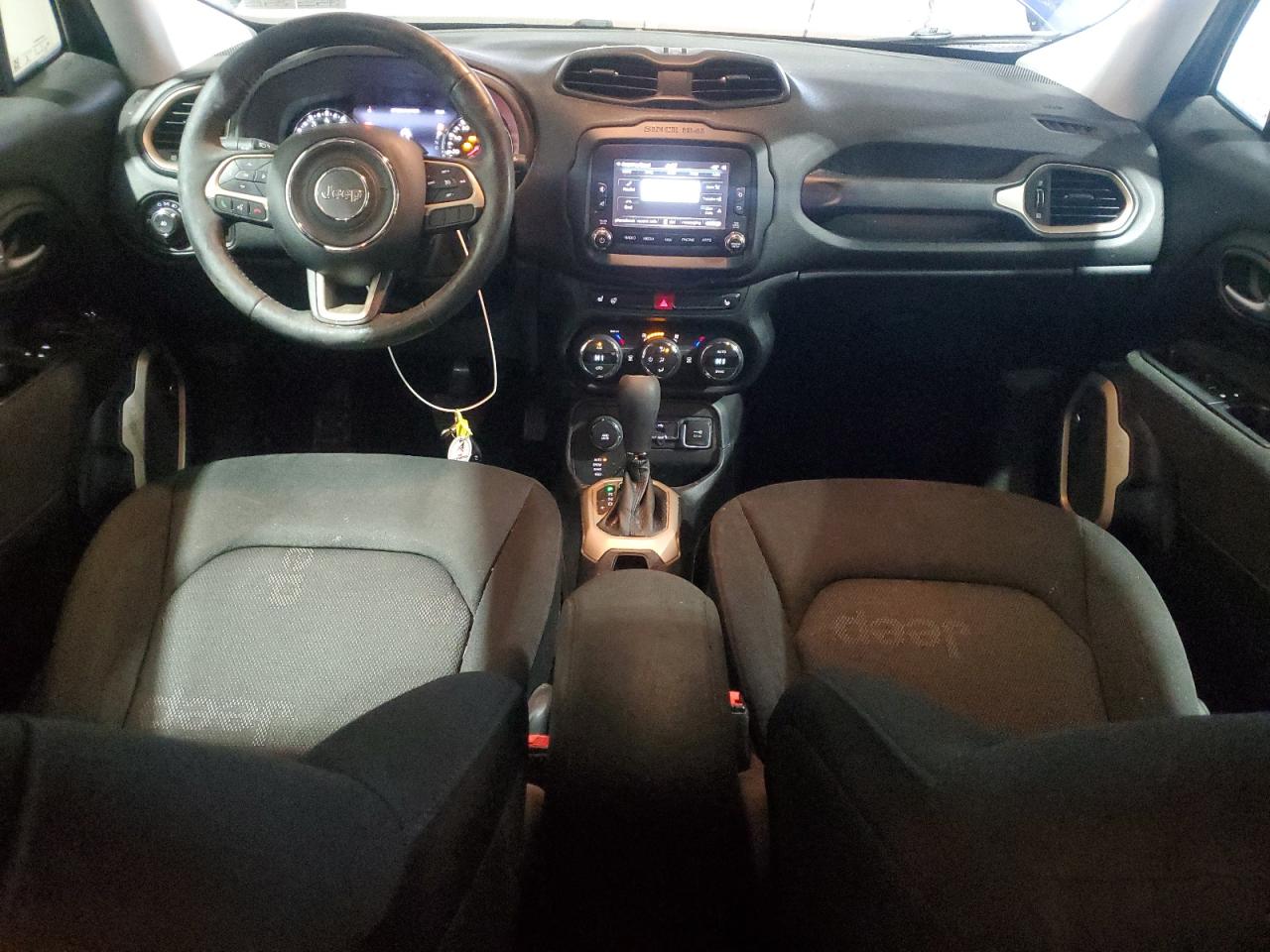 2017 Jeep Renegade - Image 8