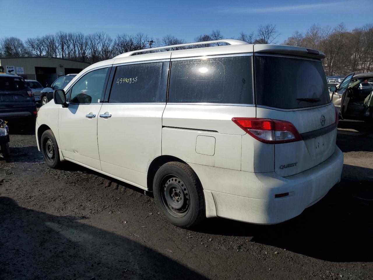 2015 Nissan Quest - Image 2