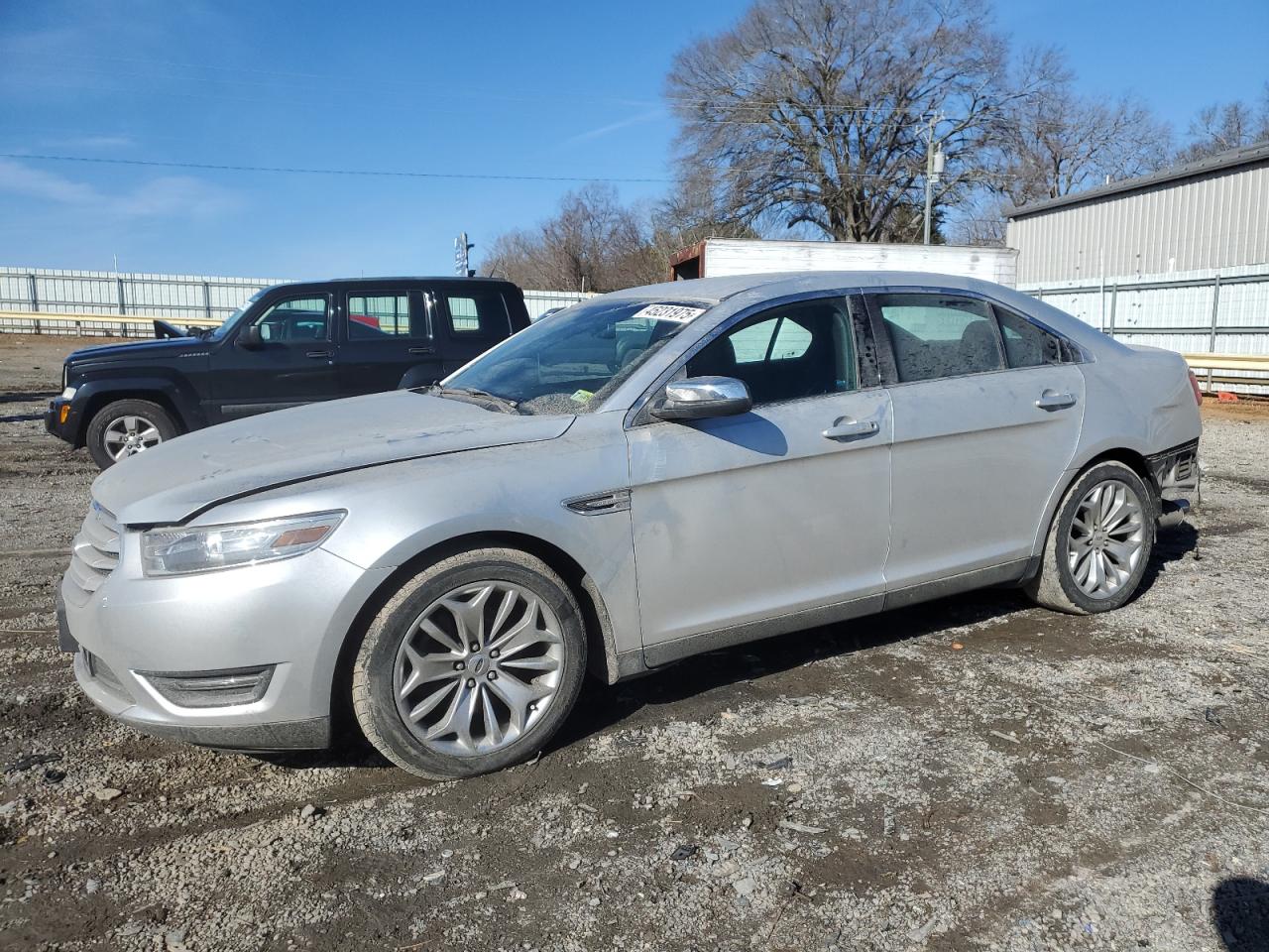 2014 Ford Taurus - Image 1