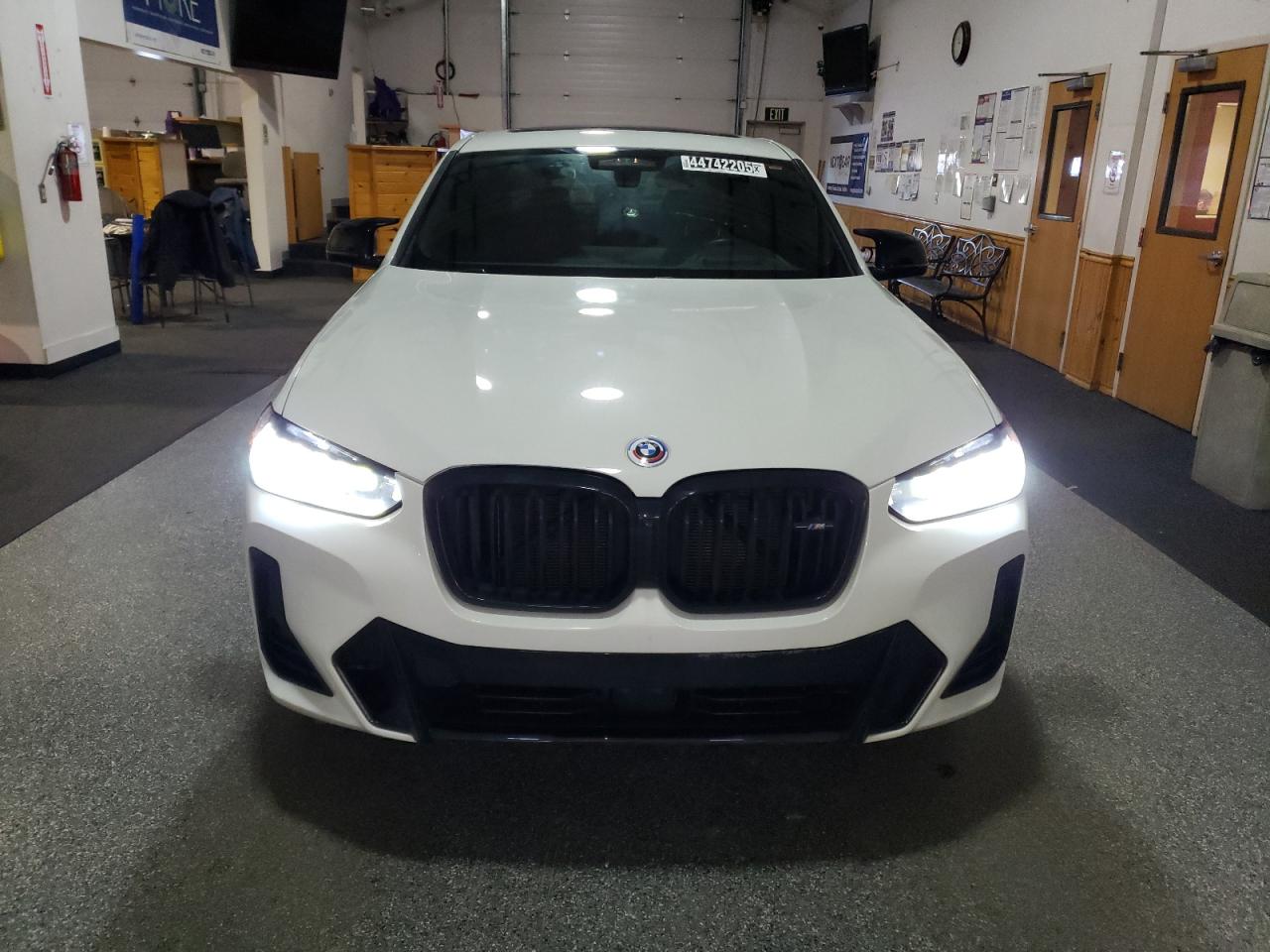 2022 BMW X4 - Image 5