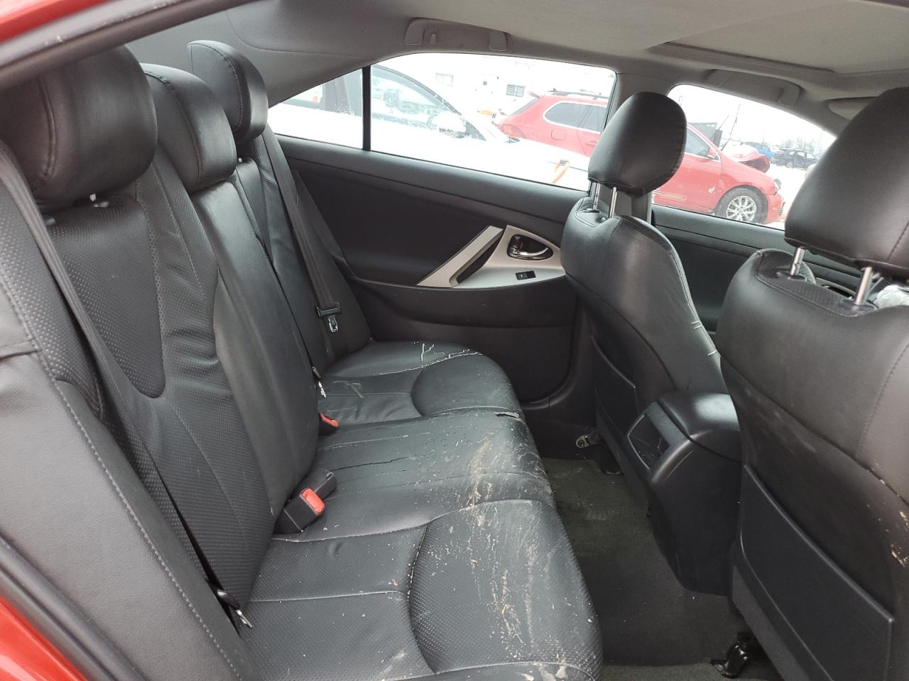 2011 Toyota Camry - Image 10