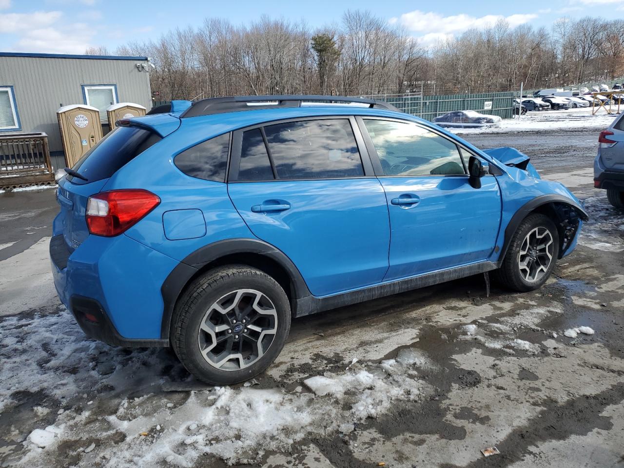 2017 Subaru XV - Image 3