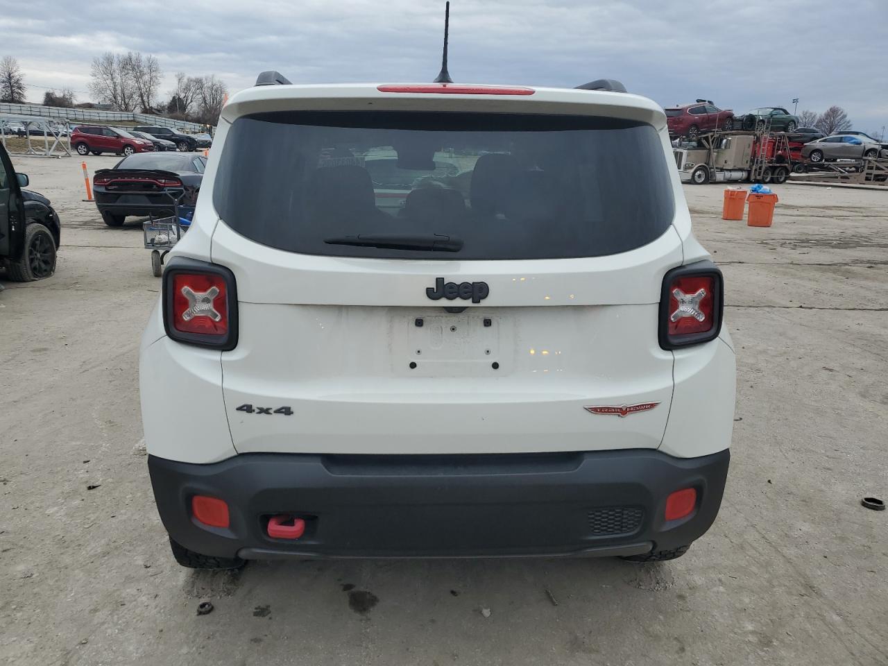 2016 Jeep Renegade - Image 6