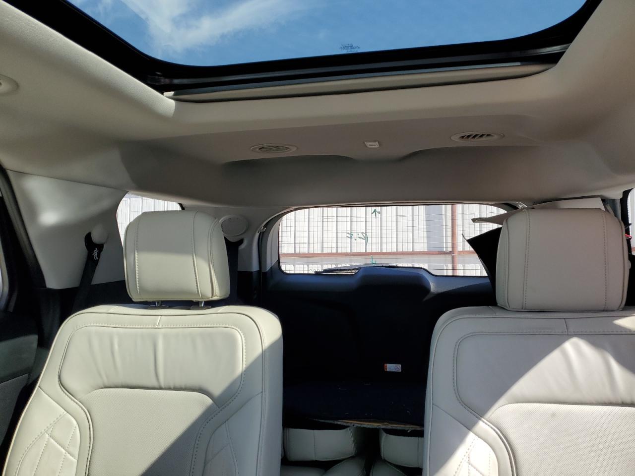 2019 Ford Explorer - Image 10