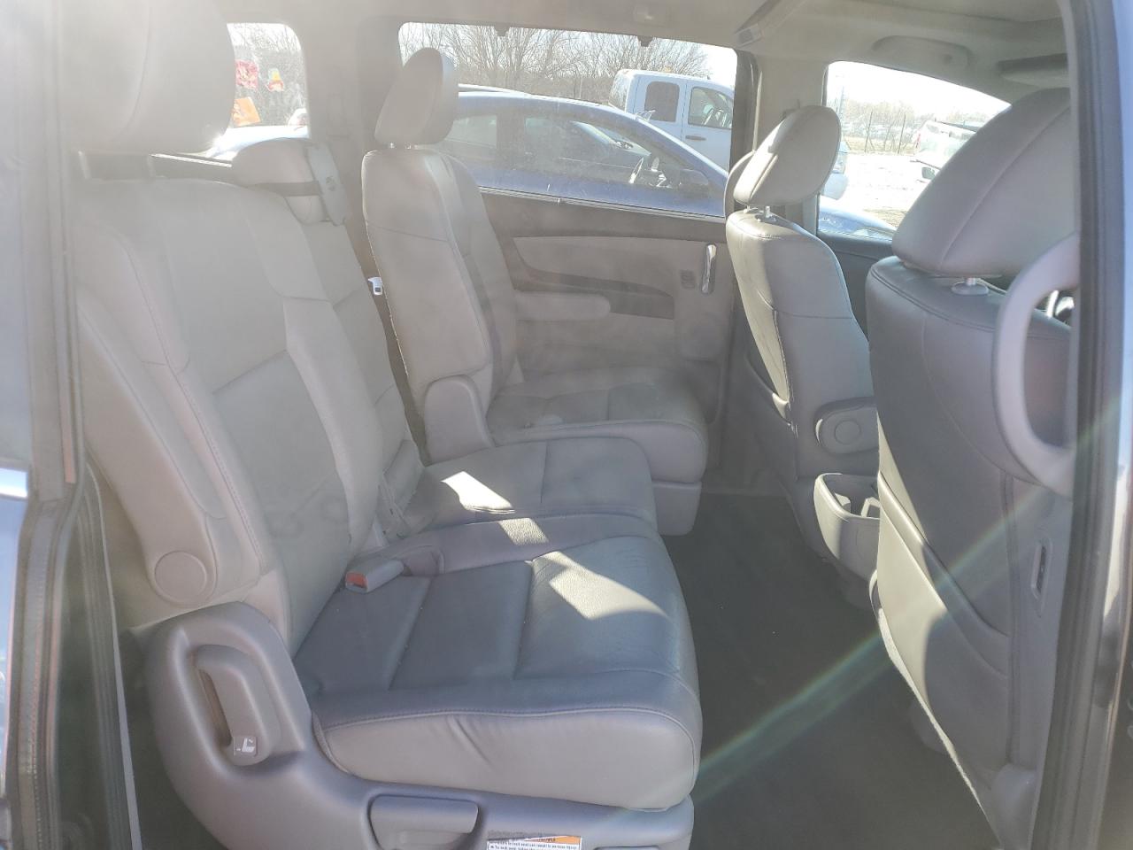 2015 Honda Odyssey - Image 10