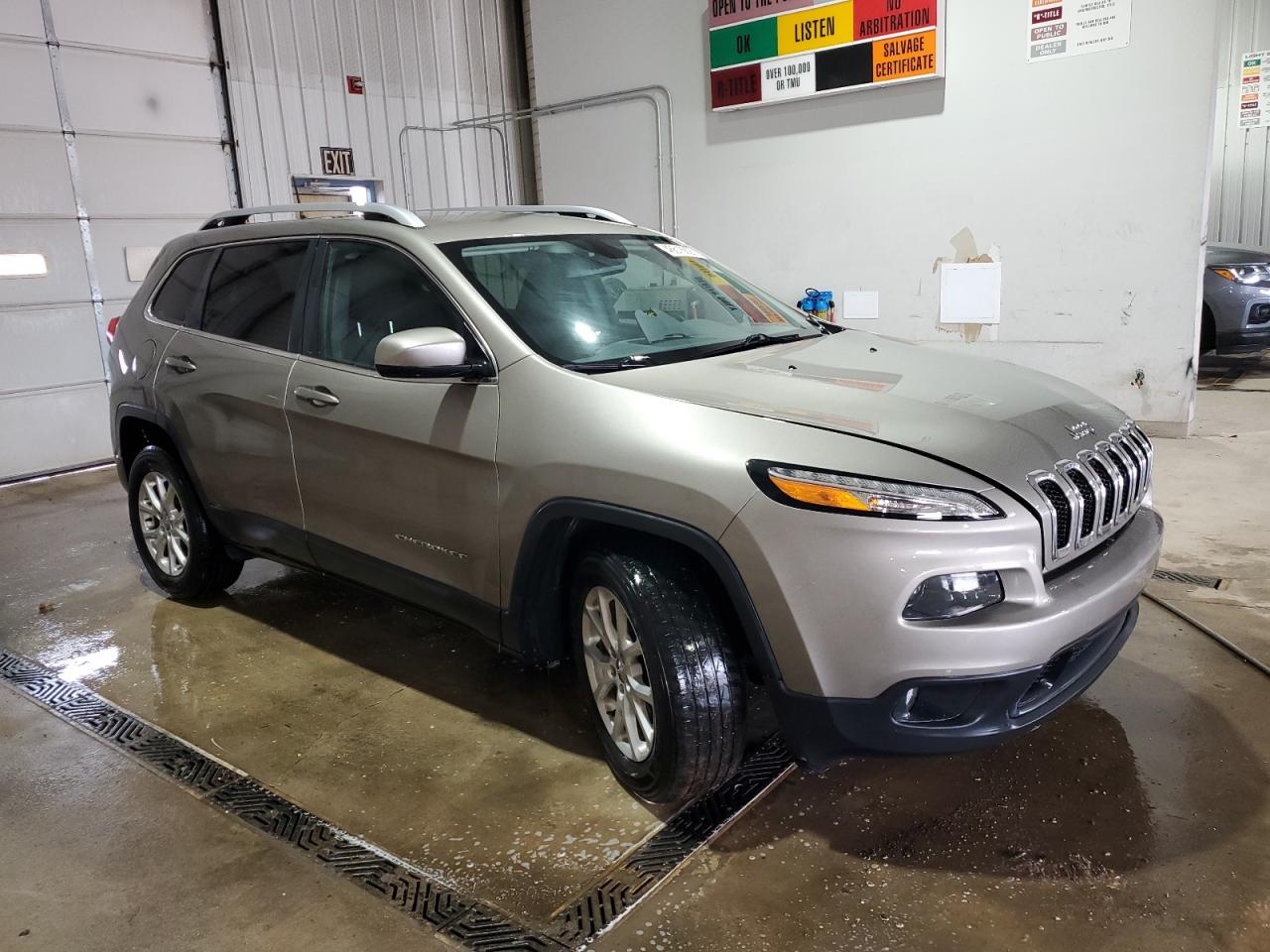 2016 Jeep Grand Cherokee - Image 4