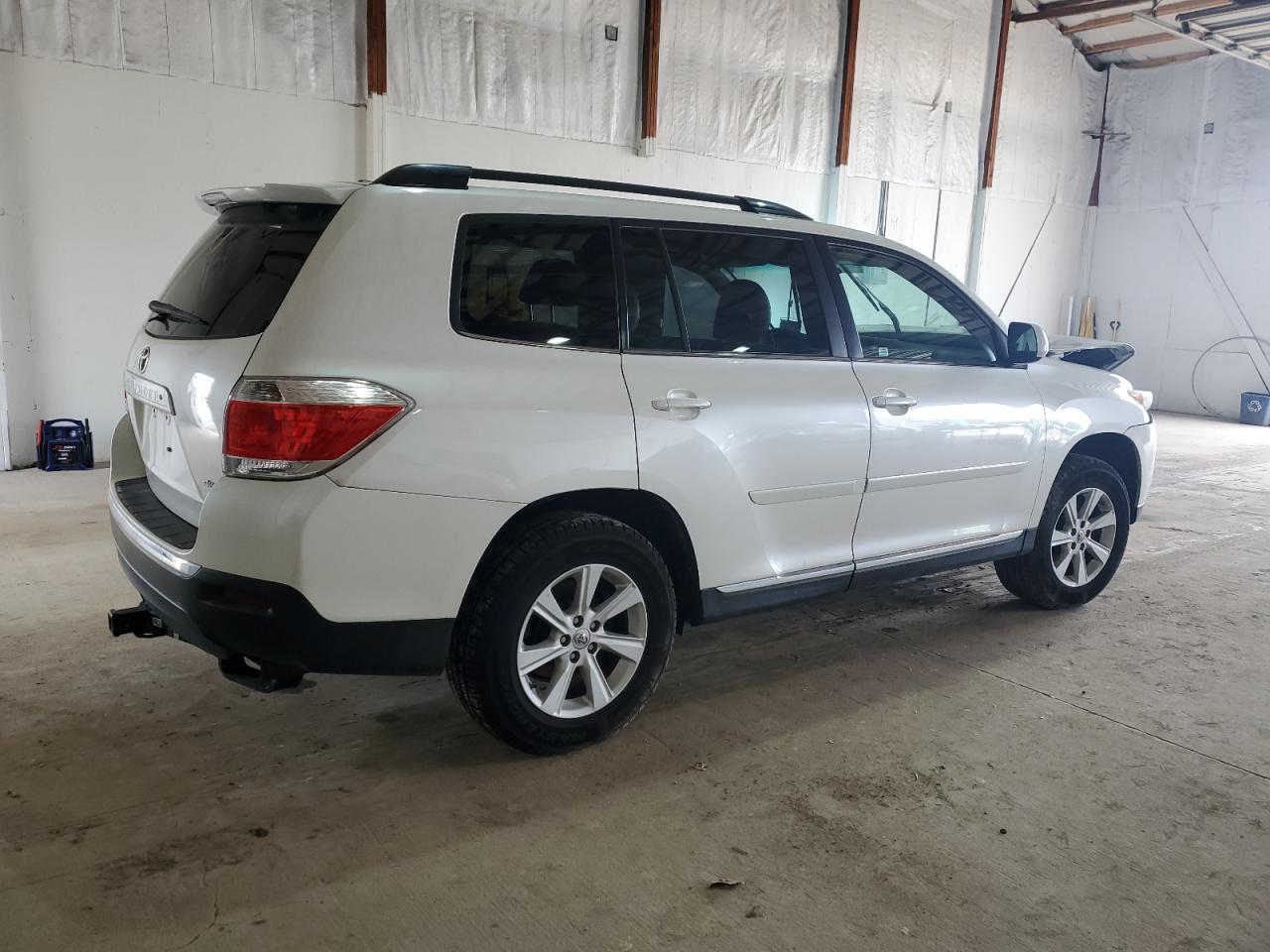2013 Toyota Highlander - Image 3