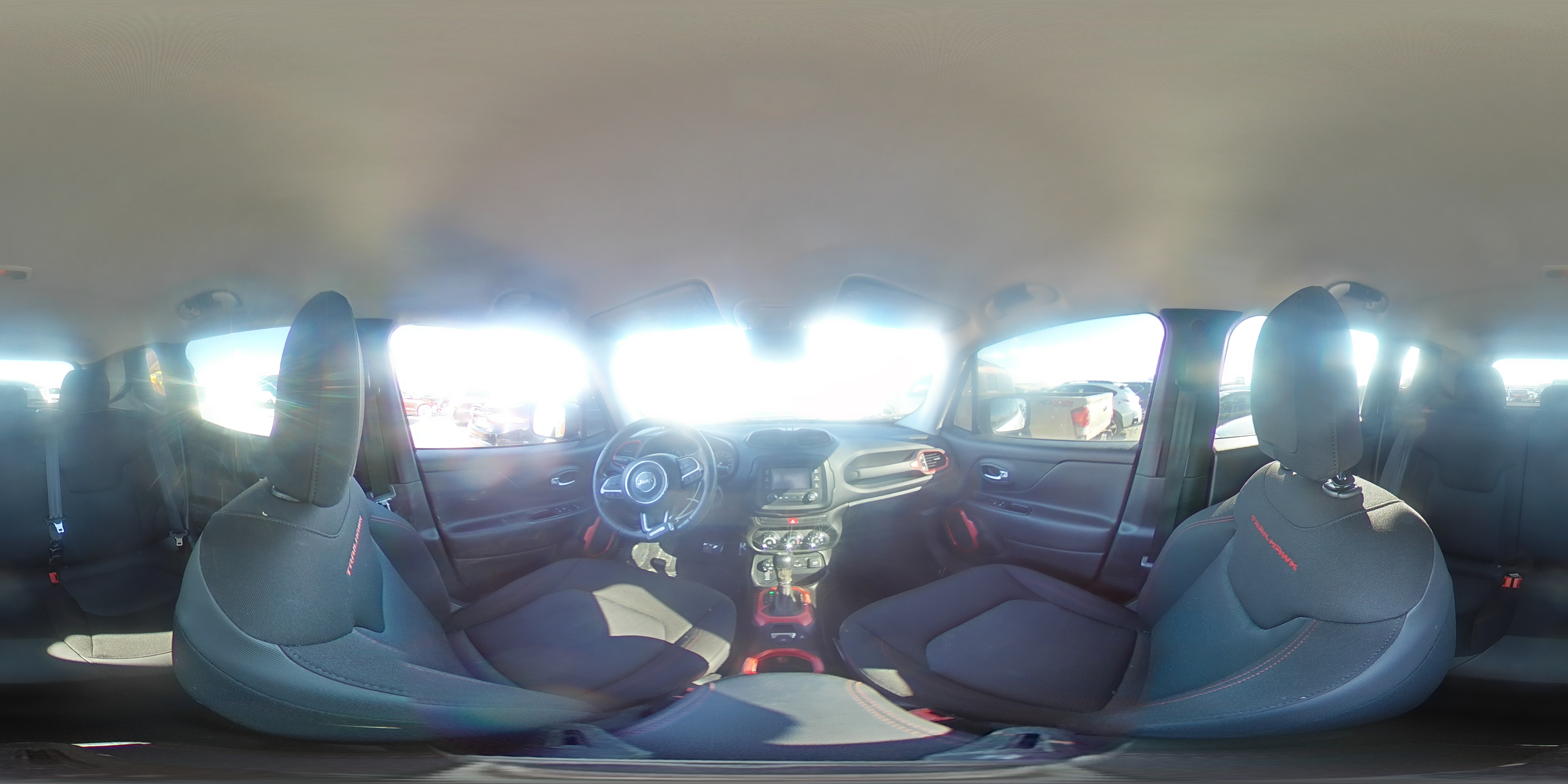 2015 Jeep Renegade - Image 13