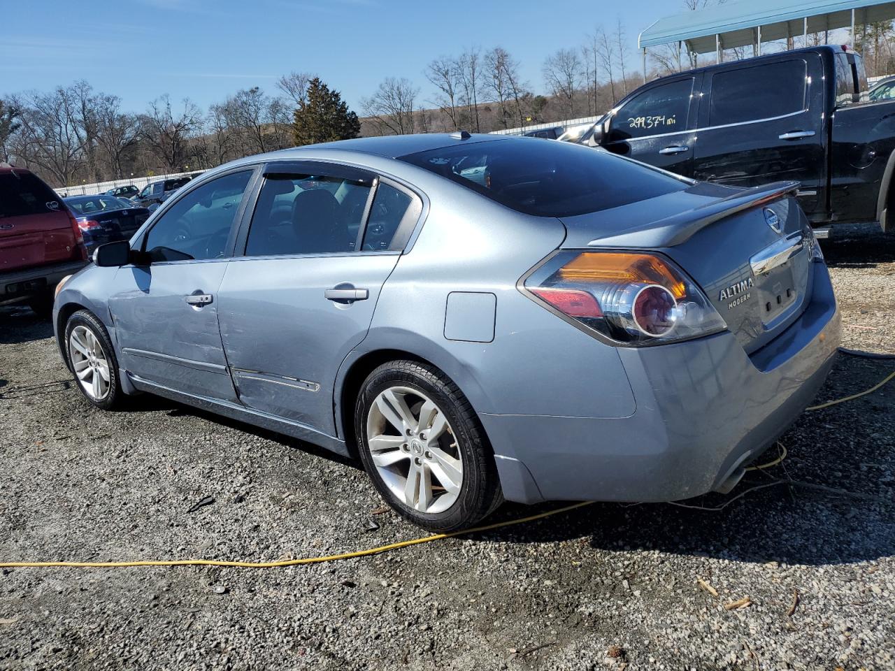 2012 Nissan Altima - Image 2