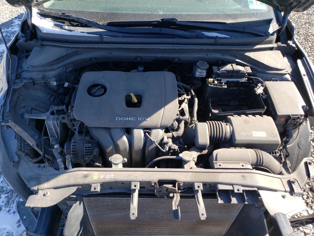 2018 Hyundai Elantra - Image 11