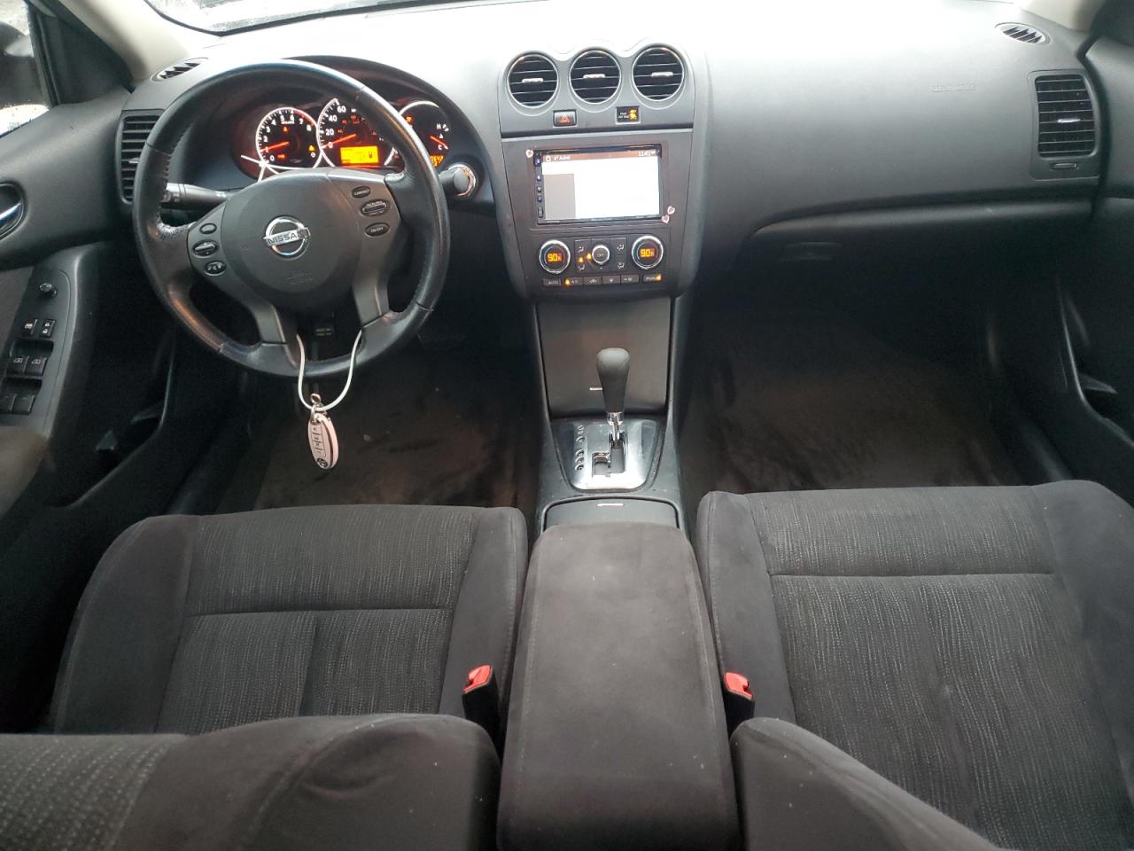 2011 Nissan Altima - Image 8